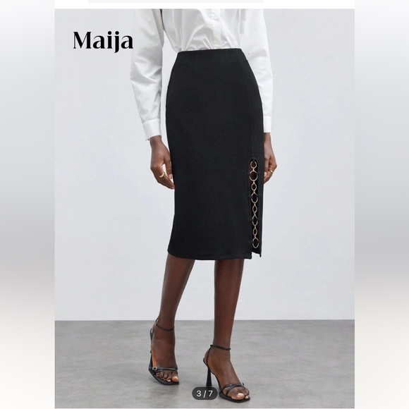 Maija Women's Metallic Ring Decorated slit skirt black Sz 8/10 (L) - Picture 3 of 6